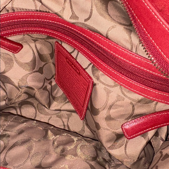 Authentic Coach Bucket purse & matching Wallet. - Picture 7 of 9